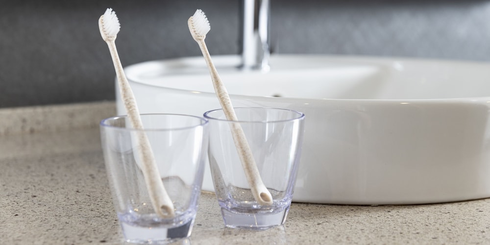 コンフォート ツインルーム 禁煙 / 洗濯乾燥機付き 客室の設備とサービス7 | 東急ステイ飛騨高山 結の湯