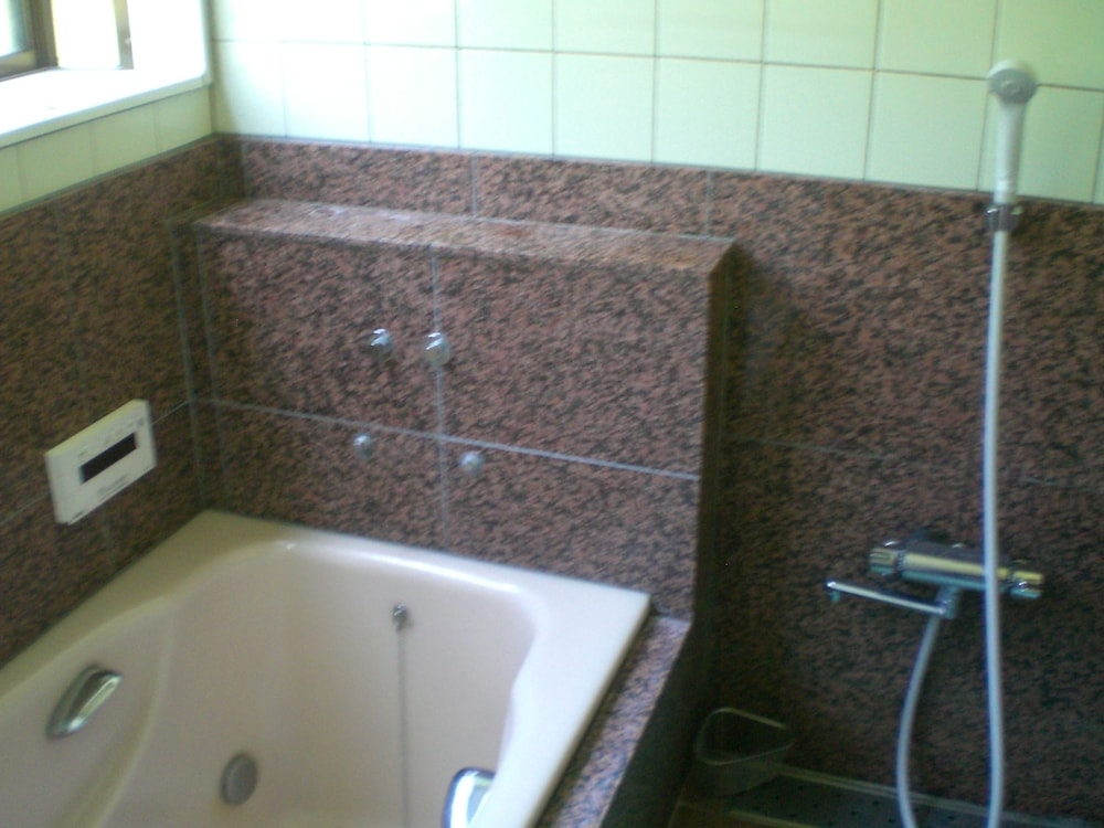 和室8畳＋6畳 バスルーム0 | 柿農園