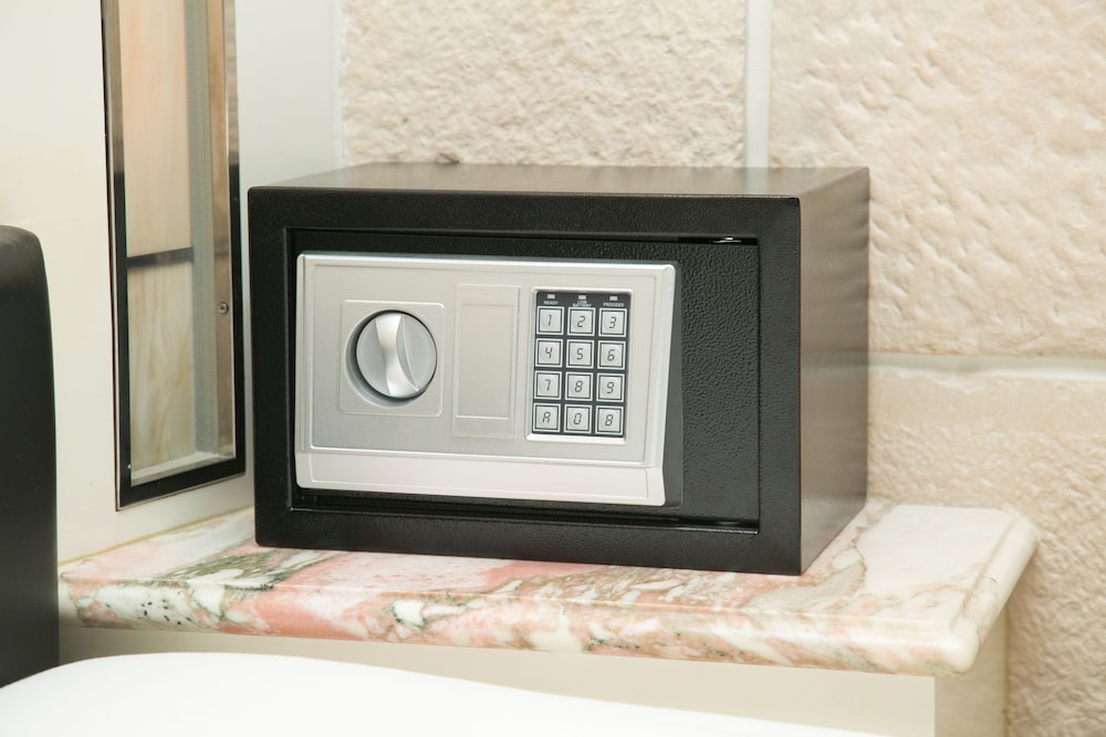 スタンダード ダブルルーム セーフティボックス0 | 新宿・歌舞伎町 ホテル ディーウェーブ - 大人限定