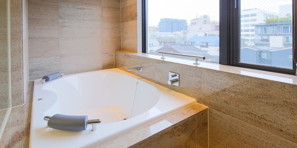 デラックス キング バスルーム1 | HOTEL MUSO