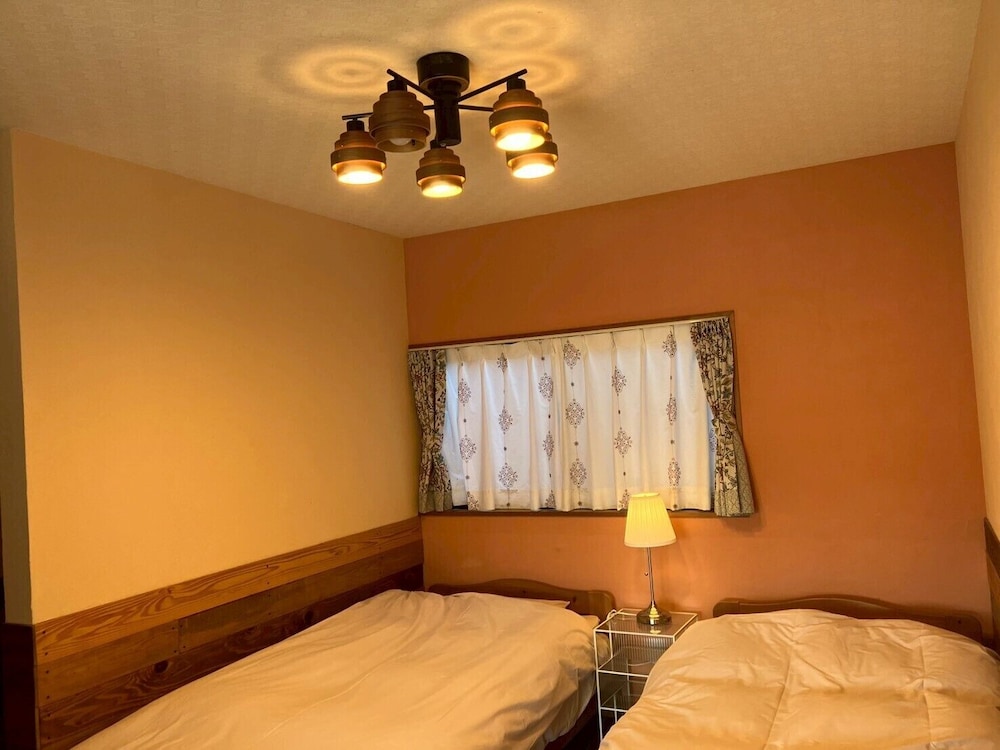 スタンダード ツインルーム 客室5 | みんなの家 ポレポレ