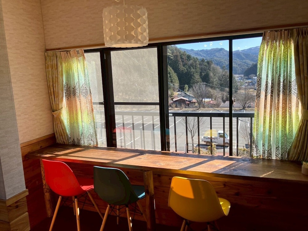 ファミリー ルーム 客室5 | みんなの家 ポレポレ