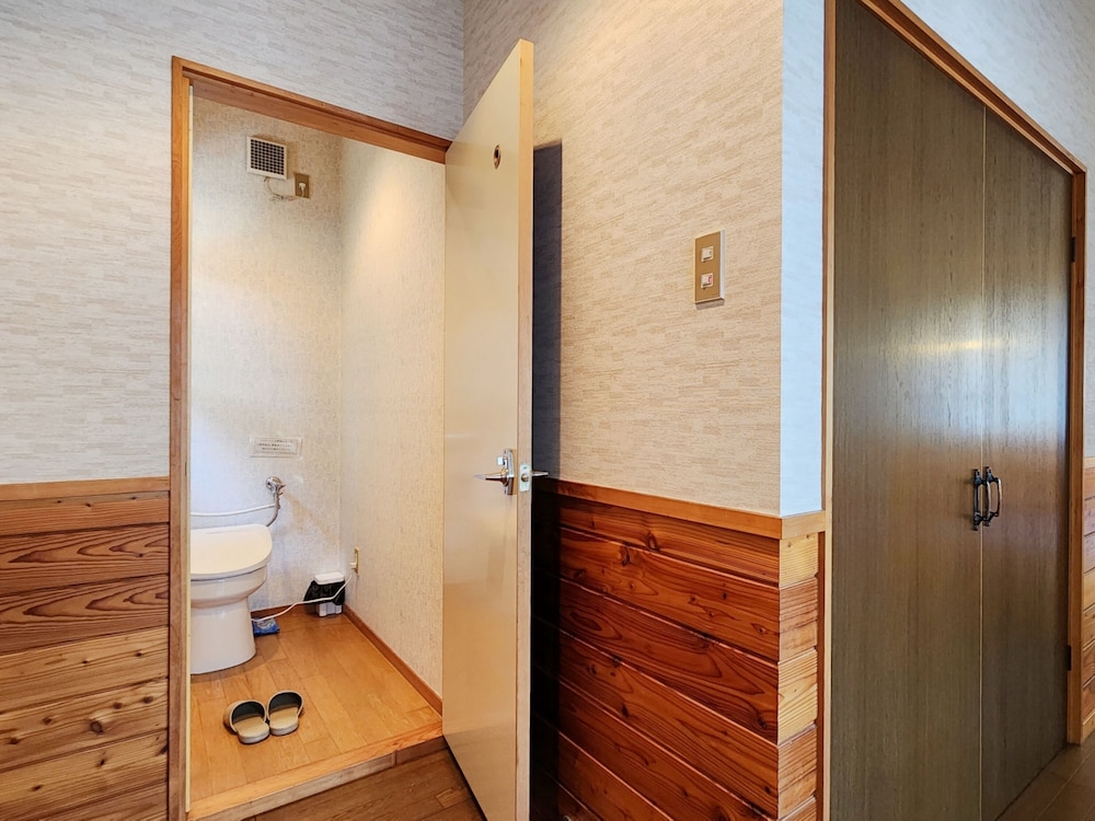 ファミリー ルーム 客室2 | みんなの家 ポレポレ