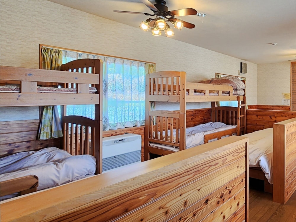 ファミリー ルーム 客室1 | みんなの家 ポレポレ