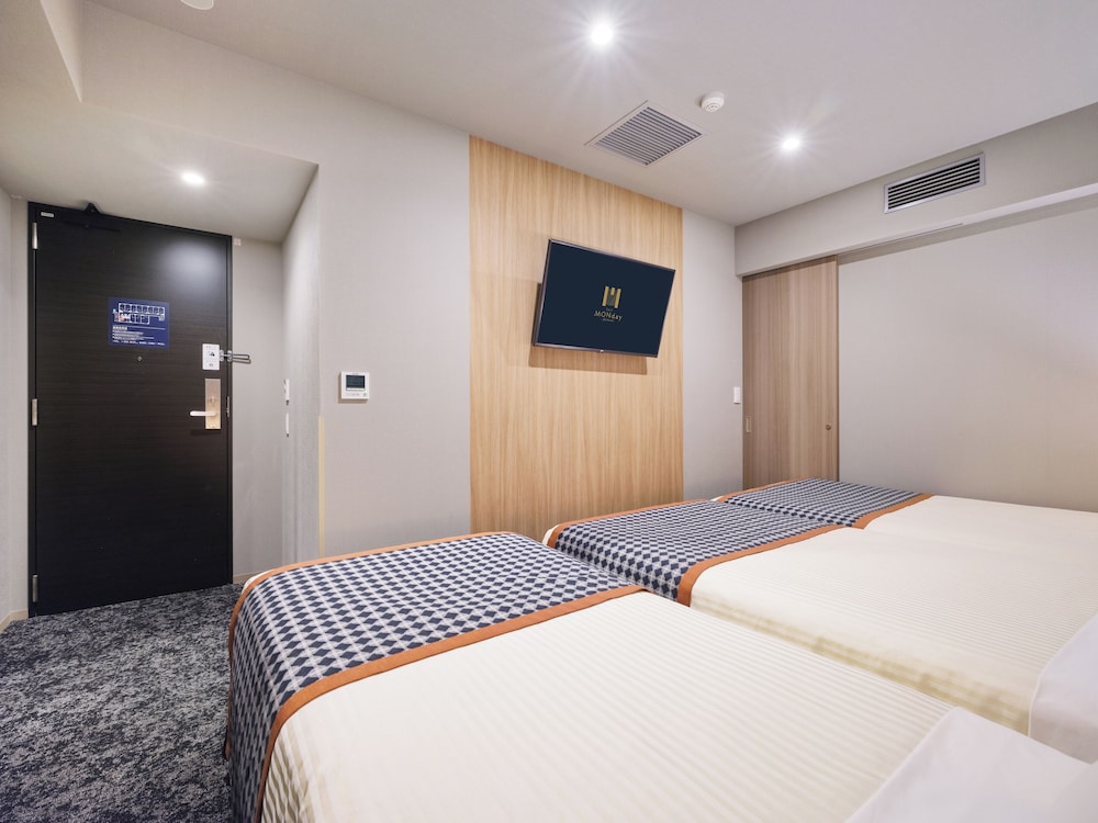スタンダード ツイン with エキストラベッド 禁煙 客室1 | hotel MONday 浅草