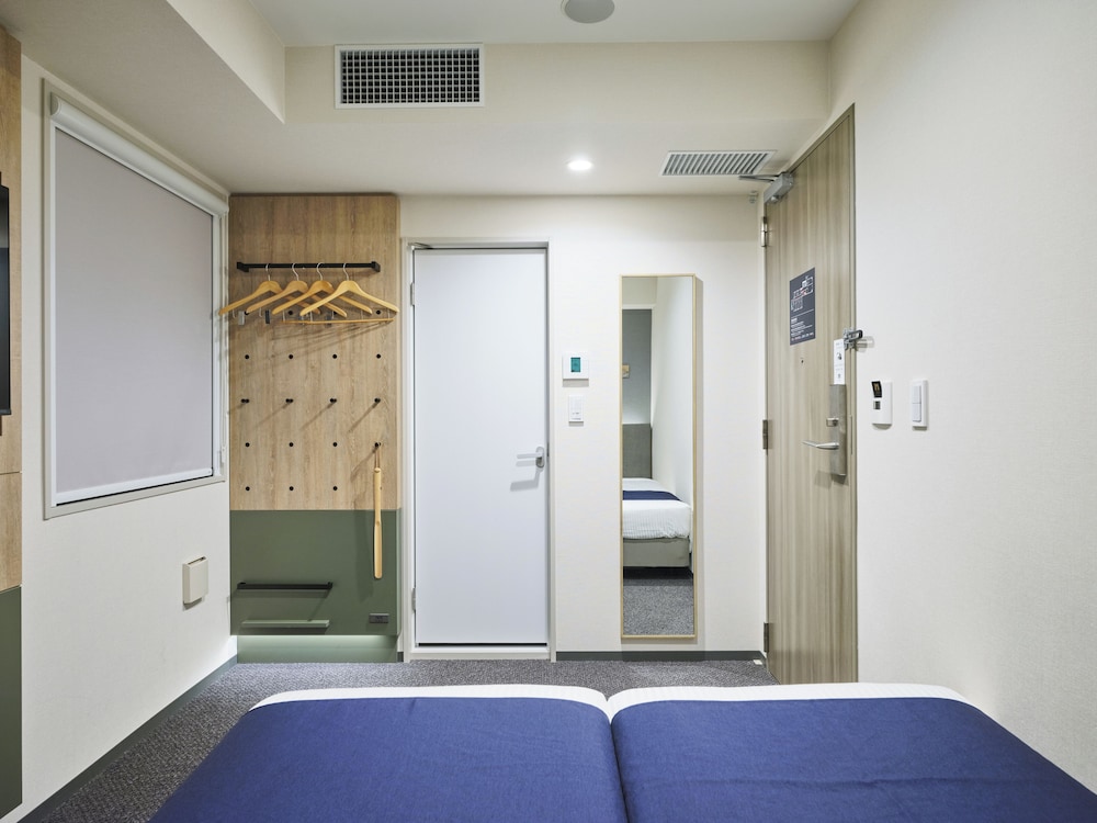 コンパクト ツインルーム 禁煙 客室5 | hotel MONday 秋葉原浅草橋