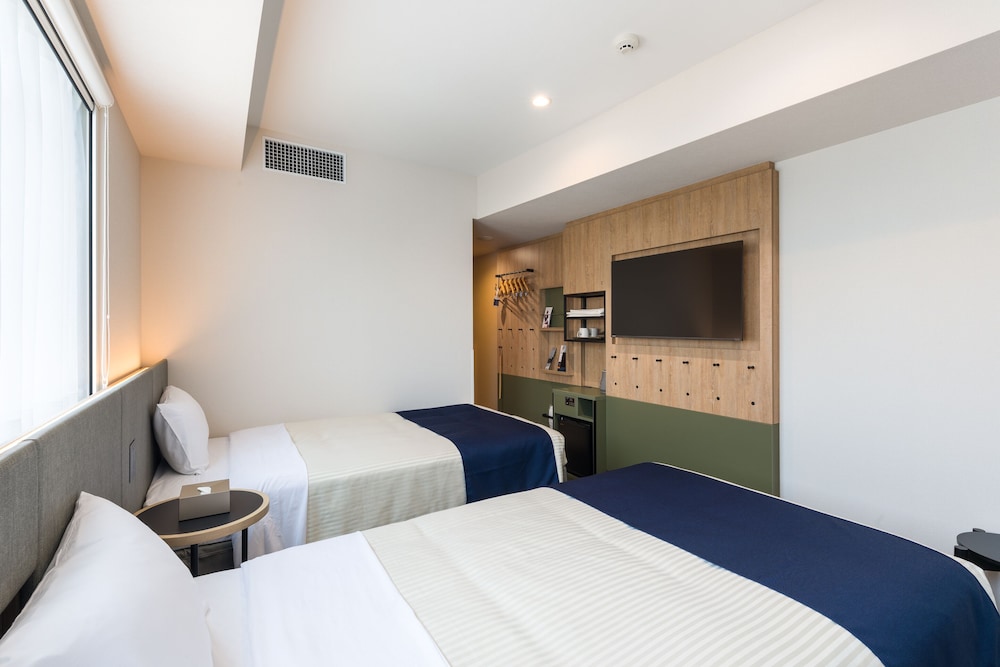 デラックス ツインルーム (エキストラベッド付) 禁煙 | hotel MONday 秋葉原浅草橋