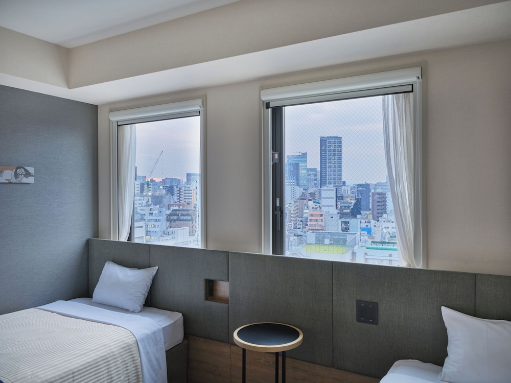 デラックス ツインルーム (エキストラベッド付) 禁煙 客室6 | hotel MONday 秋葉原浅草橋