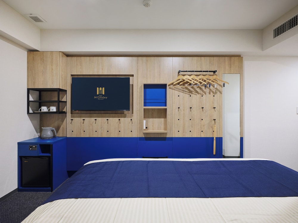 スタンダード キングルーム 禁煙 客室4 | hotel MONday Premium 上野御徒町