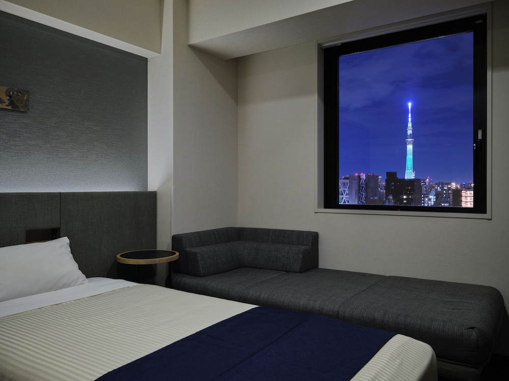 デラックスツインルーム with ソファベッド 禁煙 客室8 | hotel MONday Premium 上野御徒町
