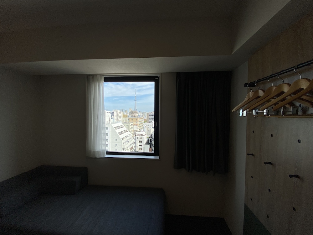 デラックスツインルーム with ソファベッド 禁煙 客室3 | hotel MONday Premium 上野御徒町