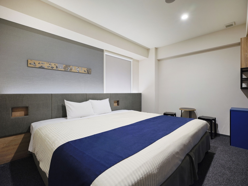 スタンダード キングルーム 禁煙 | hotel MONday Premium 上野御徒町