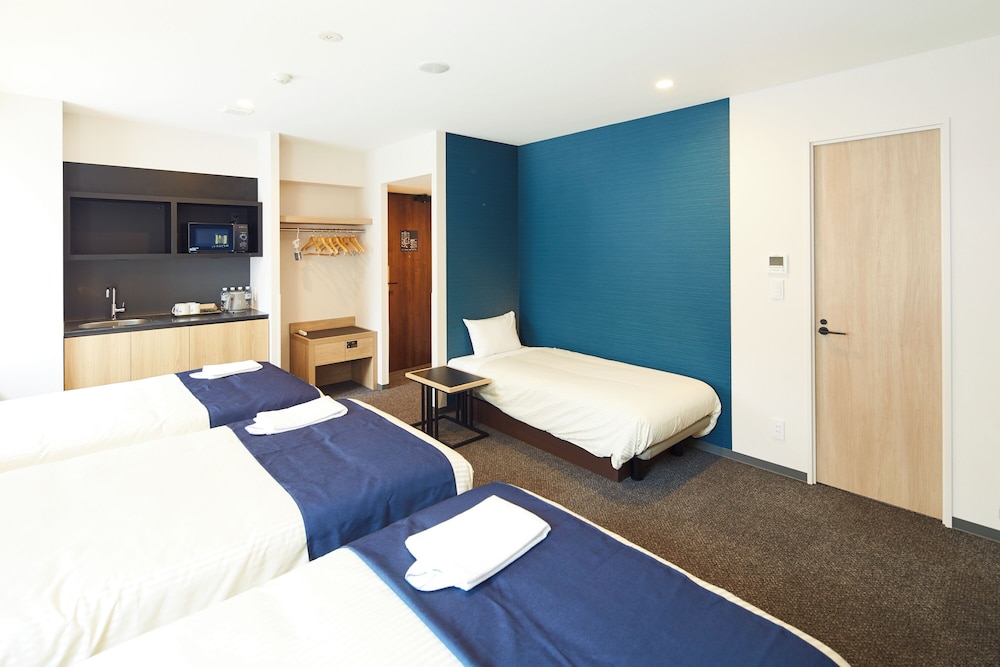 ファミリー ルーム 禁煙 客室3 | hotel MONday Premium 上野御徒町