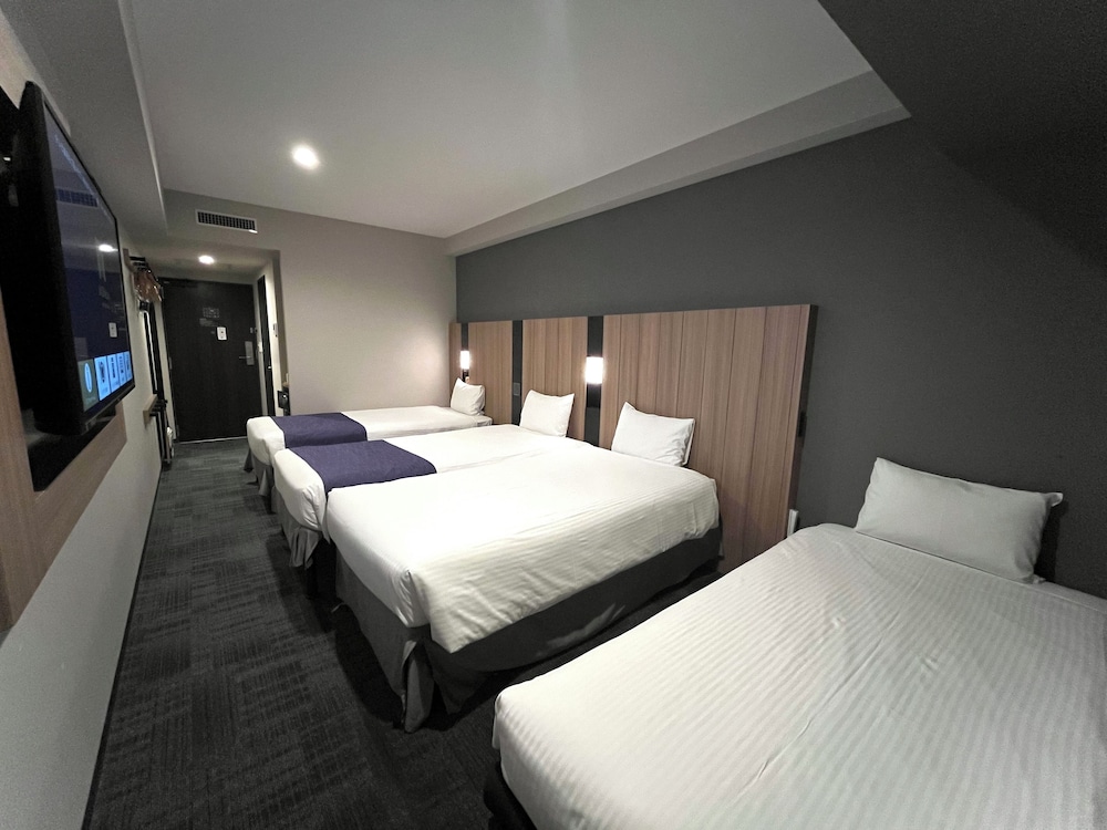 ファミリー ルーム 禁煙/ホテルから金閣寺・嵐山など京都の観光スポットへシャトルバス毎日運行中！（事前予約制） 客室7 | hotel MONday 京都烏丸二条