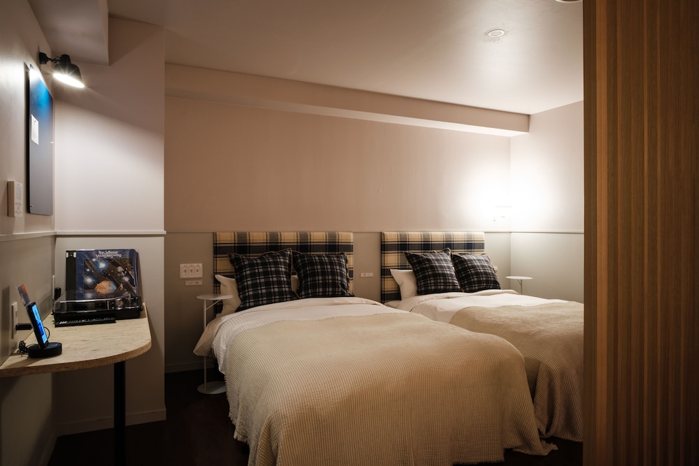 スーペリア ツインルーム ベッド (複数台) 禁煙 ジェットバス 客室1 | miss morgan hotel