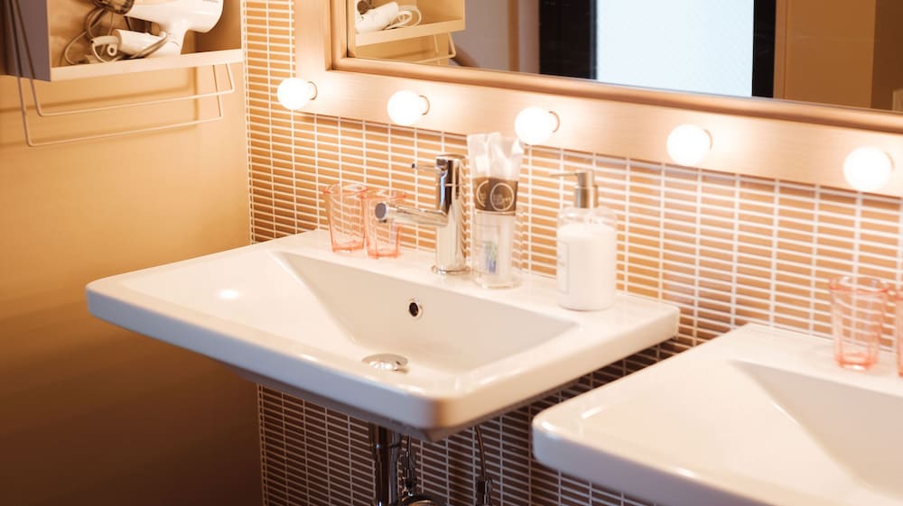 スーペリア ツインルーム ベッド (複数台) 禁煙 ジェットバス バスルーム0 | miss morgan hotel