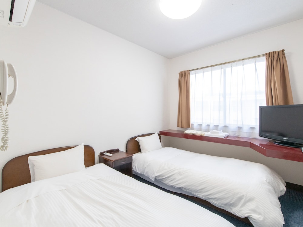 ツインルーム 禁煙 | Tabist レイズホテルすいせん