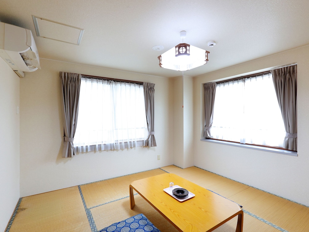和室3名利用 客室4 | Tabist レイズホテルやかた
