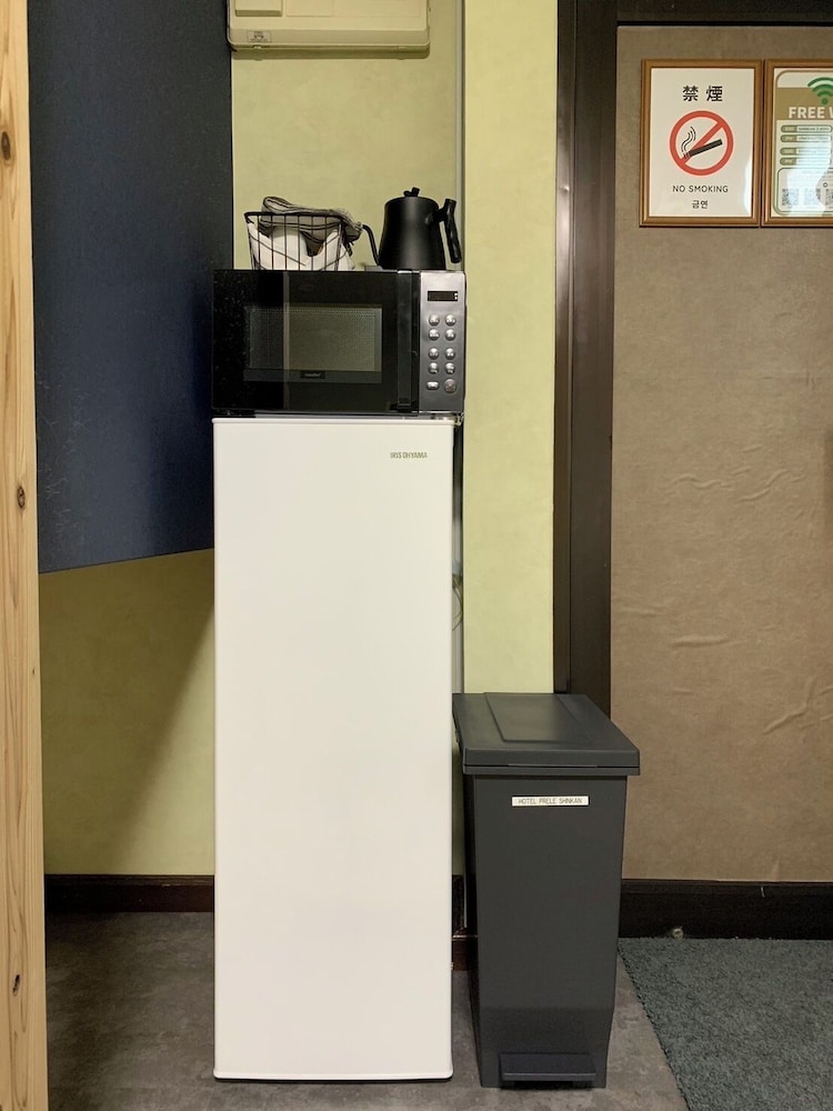 ベーシック 4 人部屋 客室3 | HOTEL PRELE SHINKAN