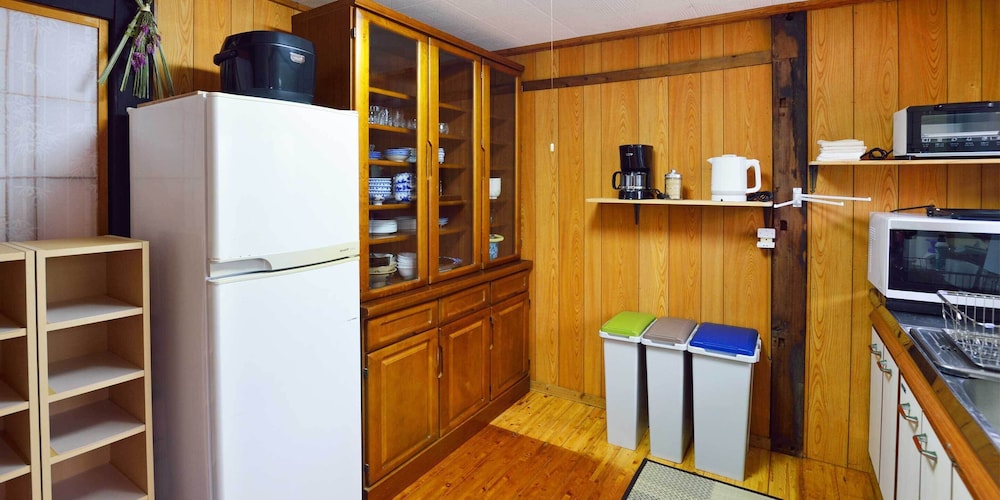 別荘 専用キッチン1 | やんばるライフ ヴィラ #根路銘01