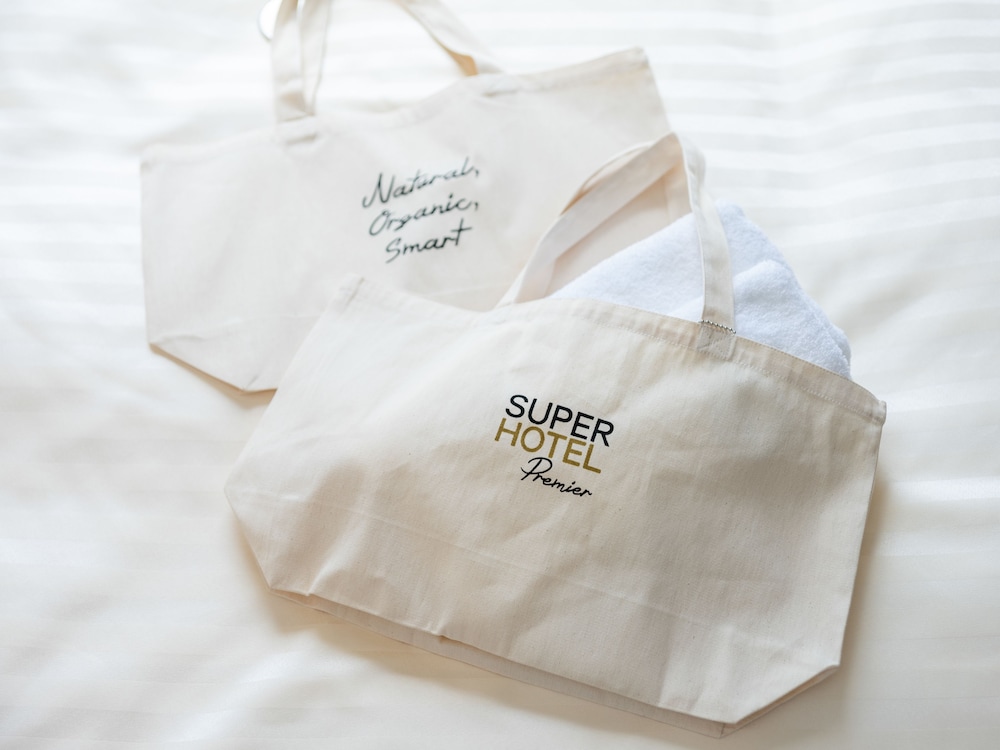 ダブルルーム バスルームの設備0 | スーパーホテルPremier秋葉原