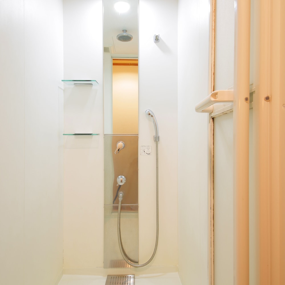 ４人和室 バスルームのシャワー0 | 宮川町 花かんざし