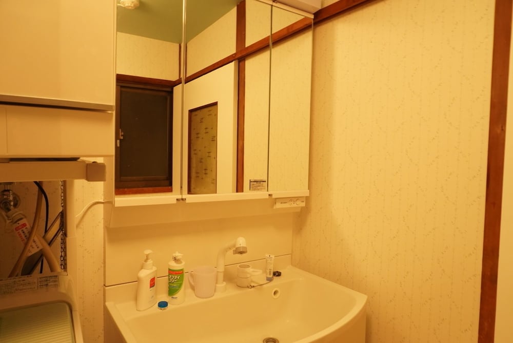 一棟貸し バスルーム0 | Private House for Rabbit Island