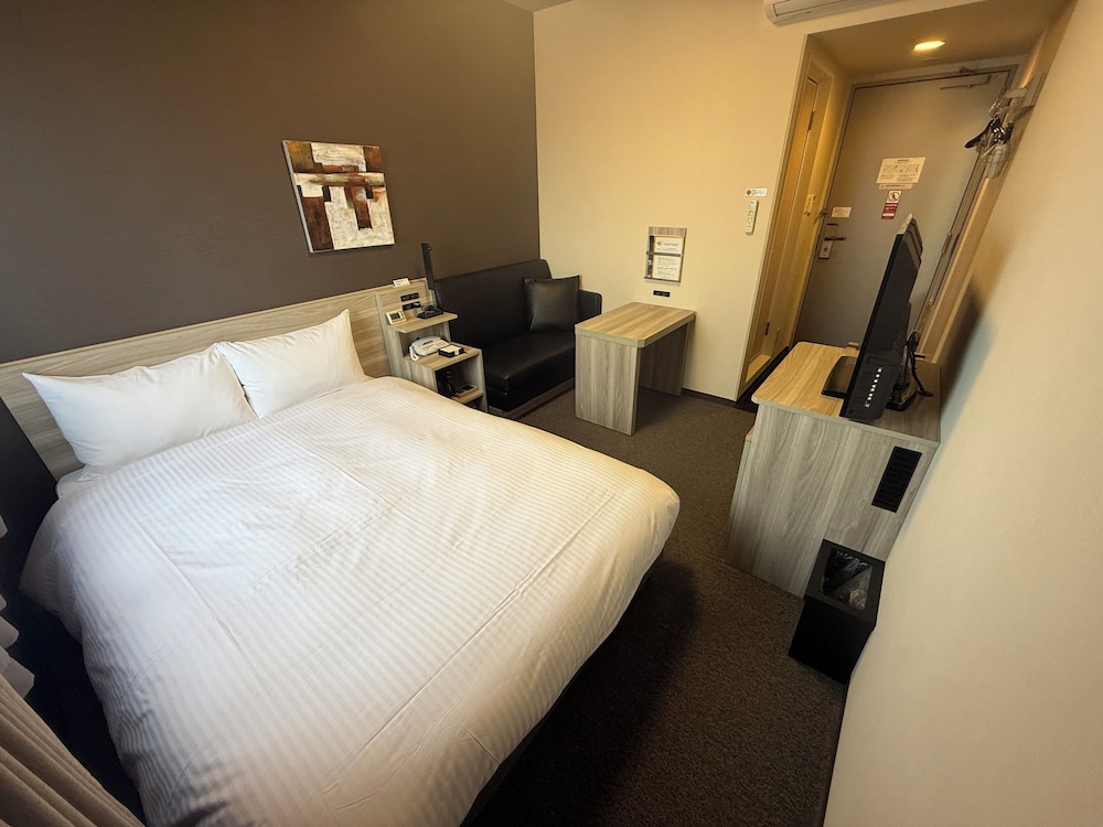 セミダブルルーム 喫煙可 客室1 | ホテルルートイン鹿沼インター