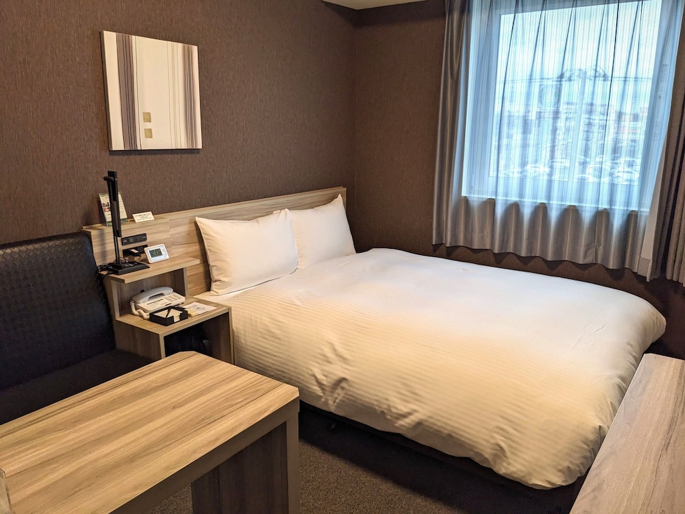 セミダブルルーム 禁煙 | ホテルルートイン千葉浜野 -東京湾岸道-