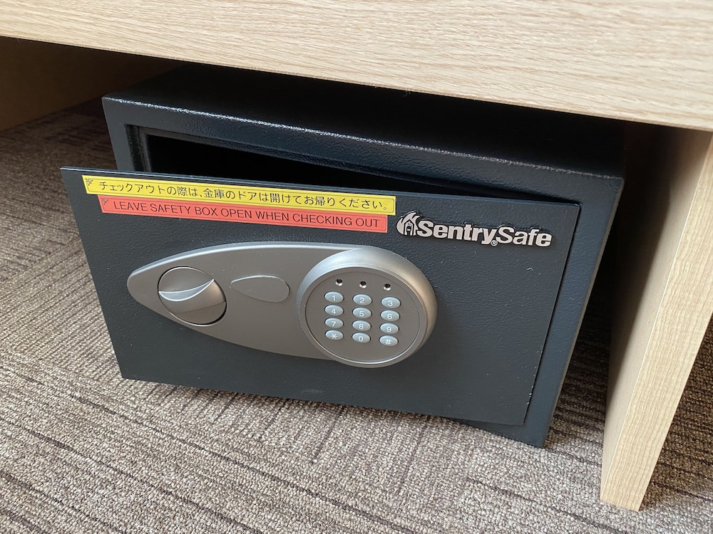 個室2名用 セーフティボックス0 | Wild Cherry Blossom - HOSTEL, TOKYO KOGANEI