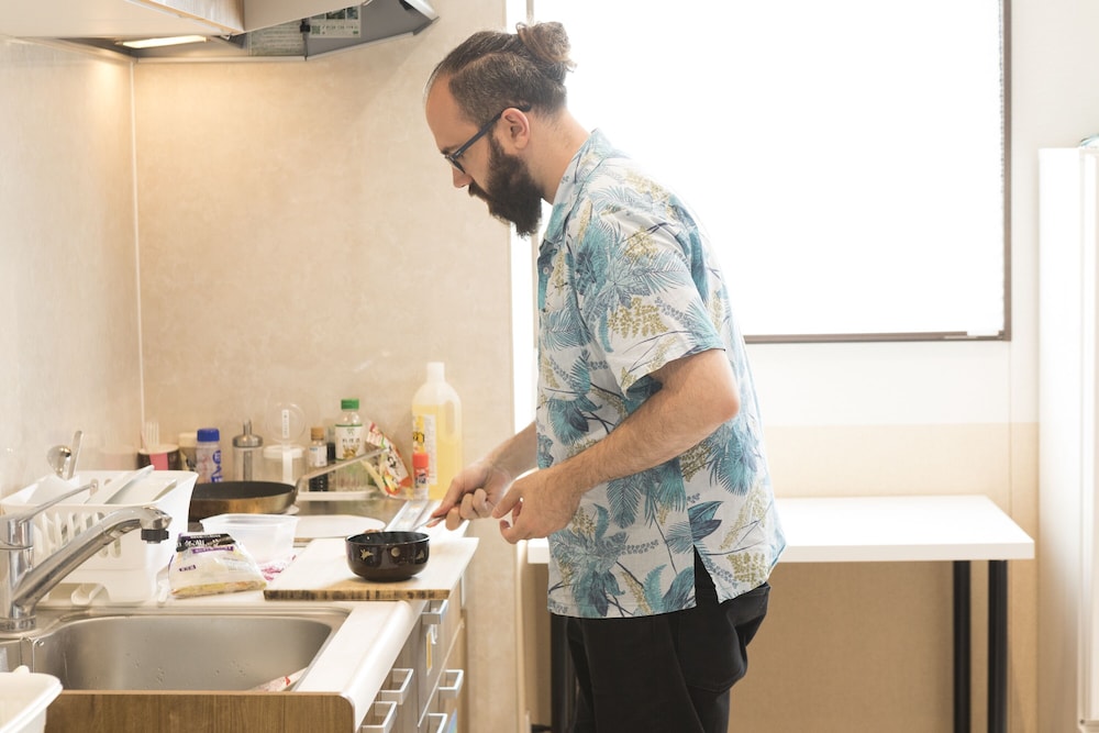 個室2名用 共用キッチン1 | Wild Cherry Blossom - HOSTEL, TOKYO KOGANEI