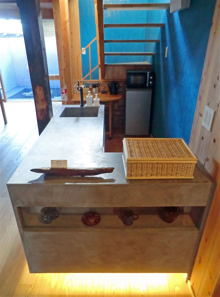 トラディショナル ハウス 3 ベッドルーム バリアフリー 禁煙 専用簡易キッチン1 | 町屋ホテル YANAGI