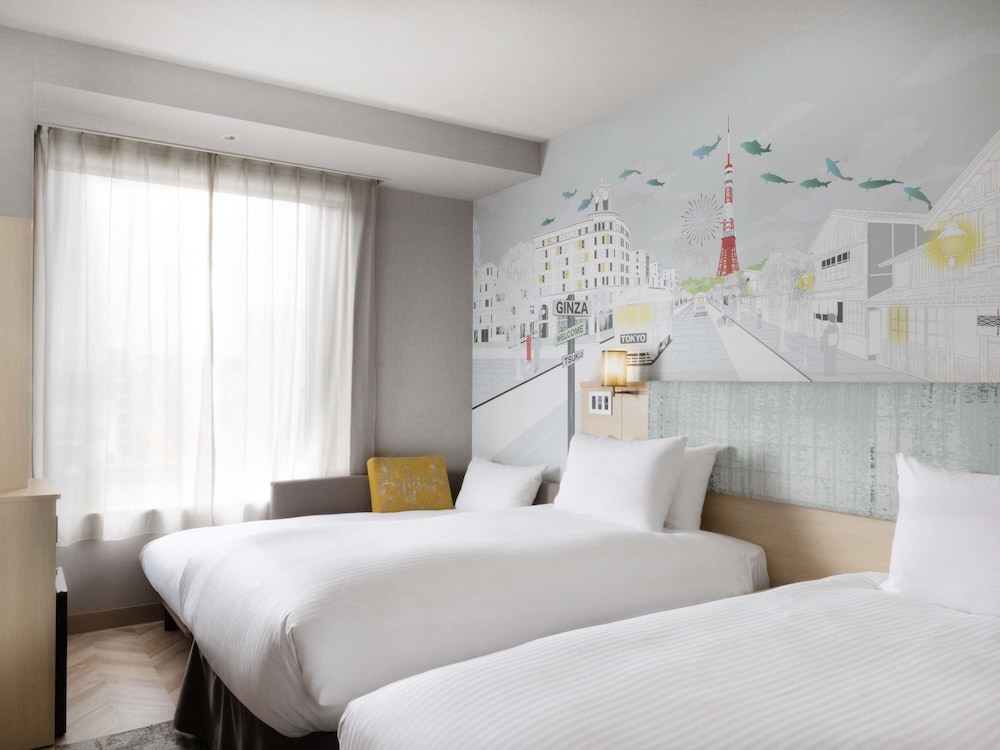 スーペリア ルーム ベッド (複数台) (2 Twin Beds and 1 Sofa Bed) | イビススタイルズ東京銀座 East