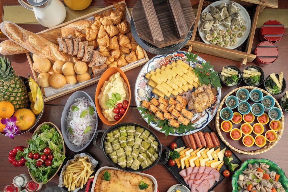 [禁煙] ダブルルーム 大人最大2名 (朝食ビュッフェ + 博多水炊き付き) 客室4 | ホテルトラッド博多