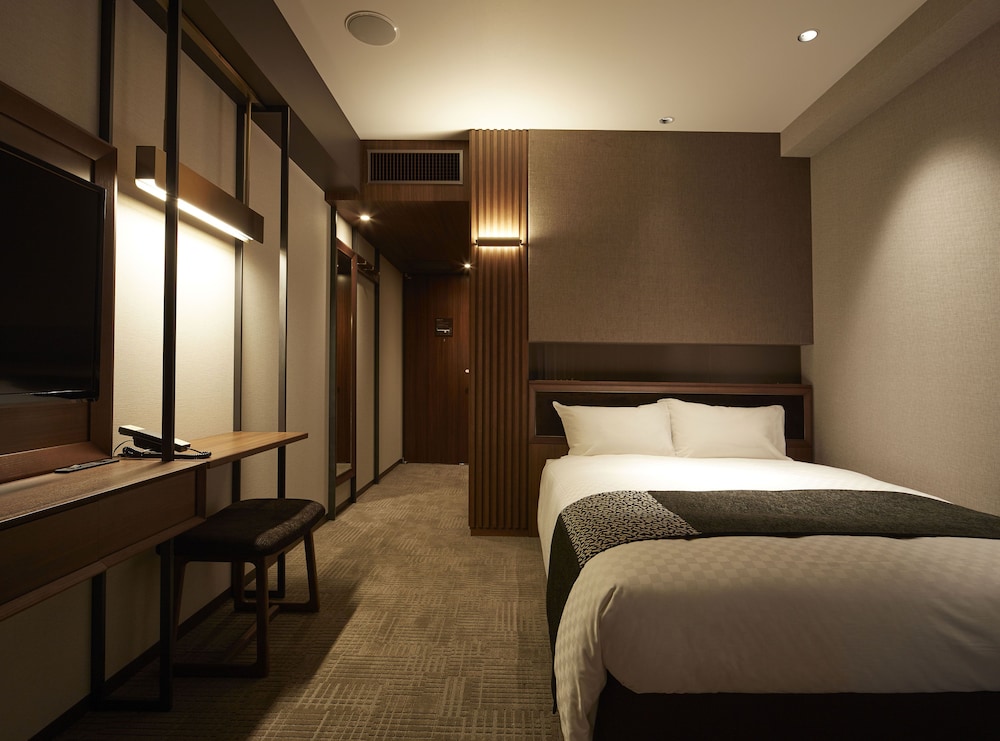 [禁煙] ダブルルーム (20.48平米, ベッド幅150cm,大人最大2名) 客室4 | ホテルトラッド博多