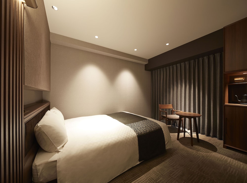 [禁煙] ダブルルーム (20.48平米, ベッド幅150cm,大人最大2名) 客室3 | ホテルトラッド博多