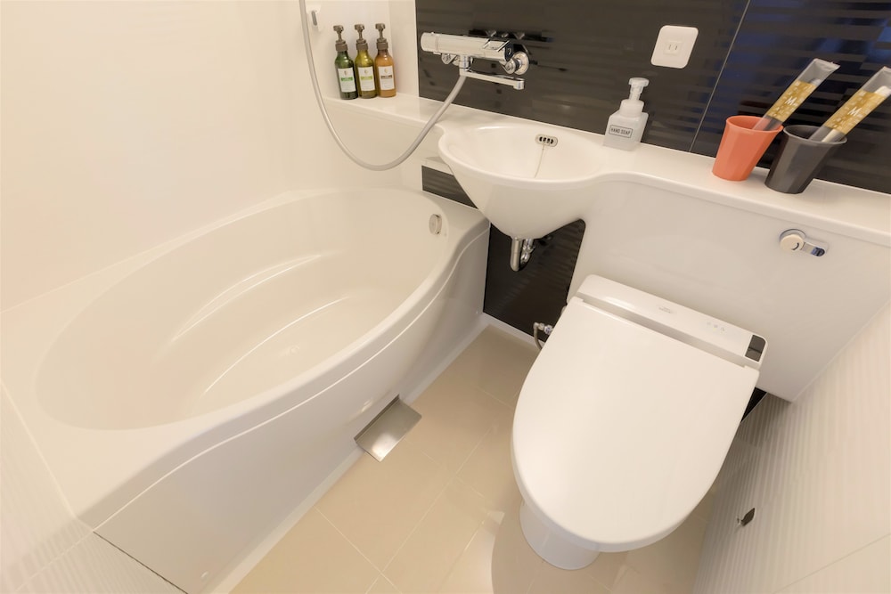 ダブルルーム バスルーム0 | エムズホテル 京都駅 TARUYA