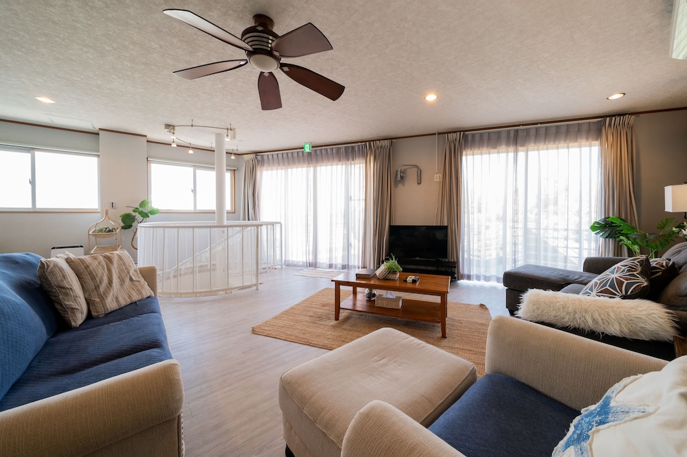 ヴィラ リビング エリア5 | ラナカイハウス