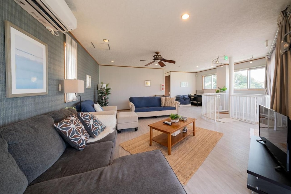 ヴィラ リビング エリア1 | ラナカイハウス