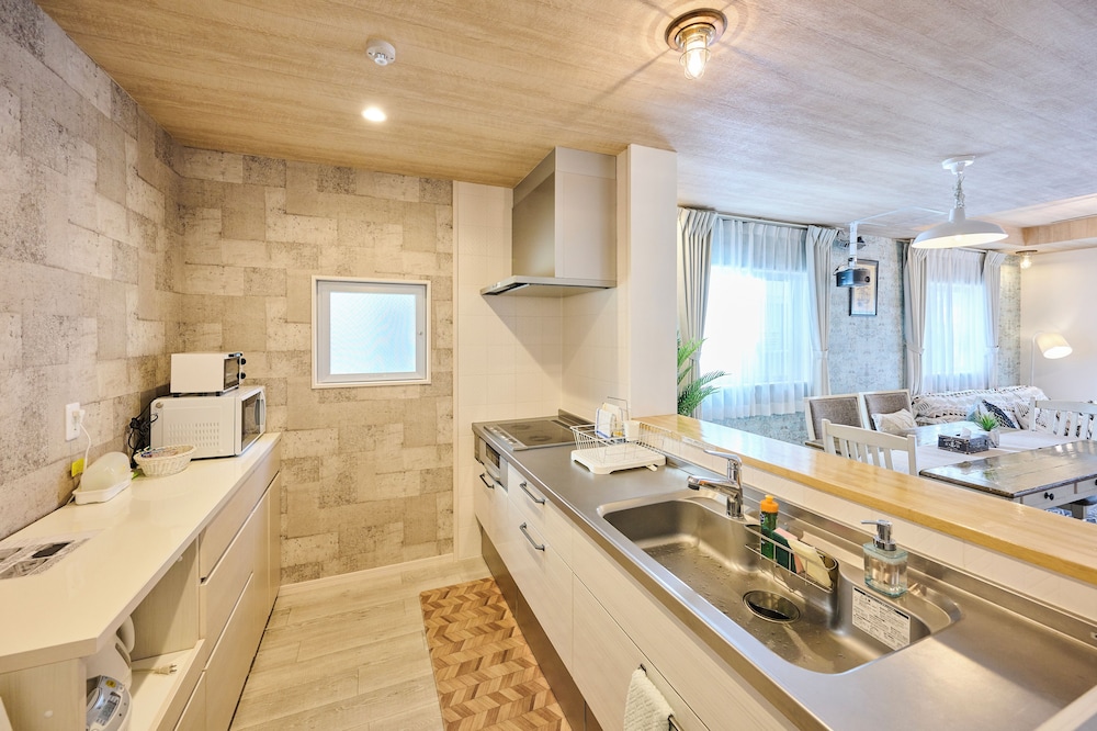 ヴィラ 専用キッチン0 | ペンション マカナレアリゾート沖縄