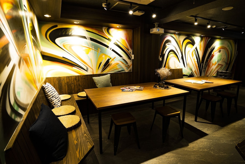 ロビーラウンジ1 | R Hostel Namba south ロビーラウンジ1 | R Hostel Namba south