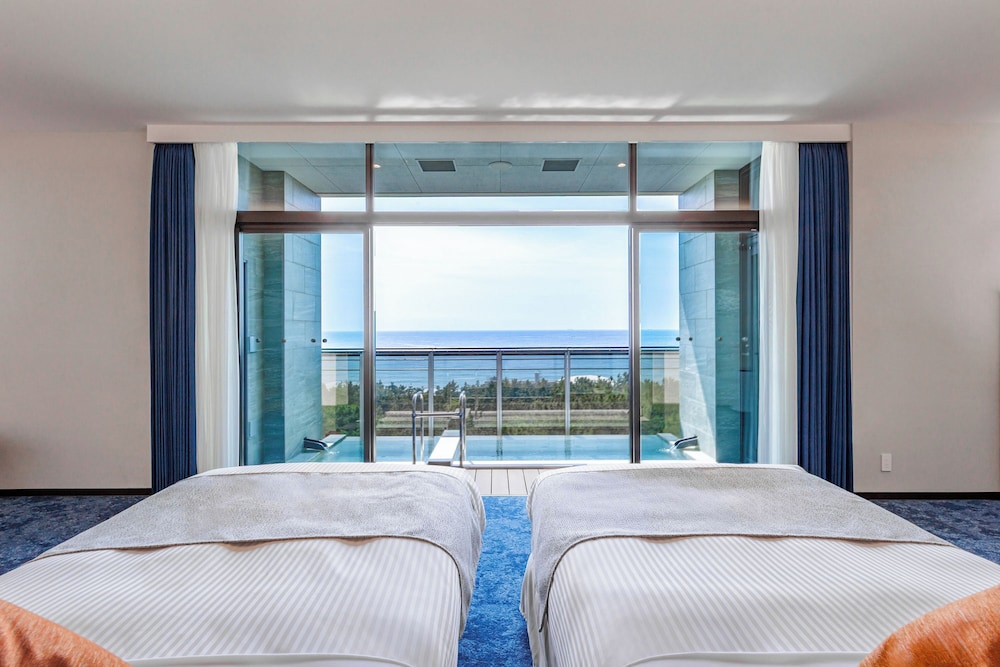 露天風呂付デラックスルーム（サウナ付）禁煙 | 亀の井ホテル 鴨川