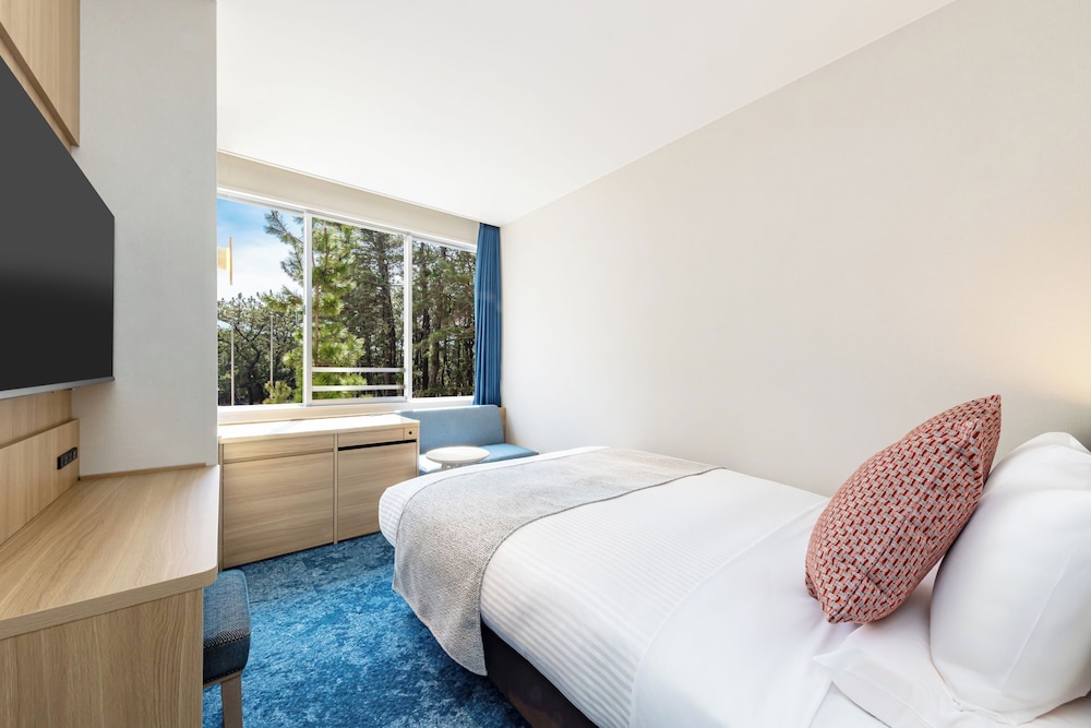 洋室セミダブル（バス付）禁煙 部屋からの景観0 | 亀の井ホテル 鴨川