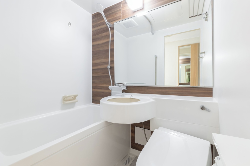 洋室セミダブル（バス付）禁煙 バスルーム0 | 亀の井ホテル 鴨川