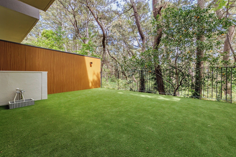 ドッグフレンドリールーム (プライベートドッグラン付ツインルーム) 禁煙 部屋からの景観0 | 亀の井ホテル 鴨川