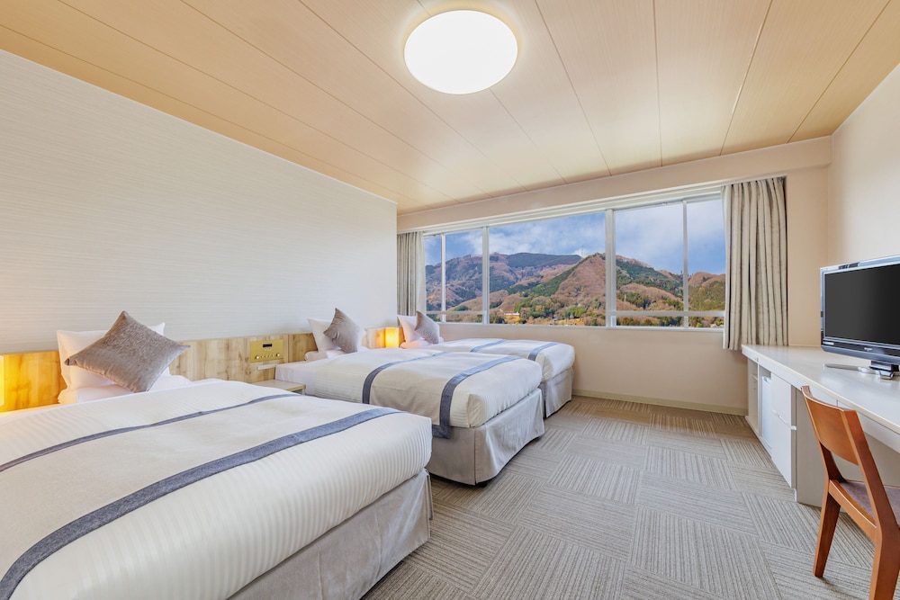 トリプル 禁煙 客室1 | 亀の井ホテル 長瀞寄居