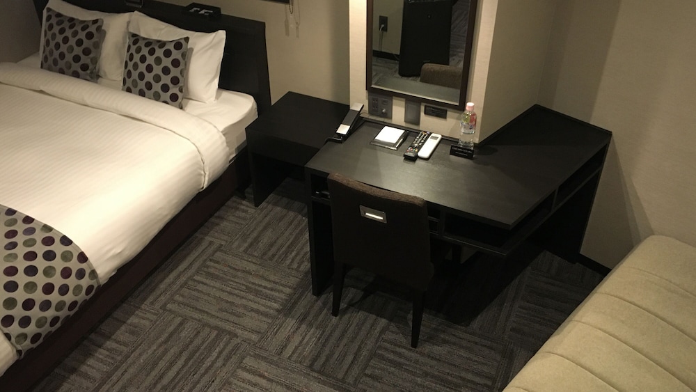 <喫煙>クイーンルーム(ユニットバス完備) 客室1 | アスティルホテル十三　プレシャス