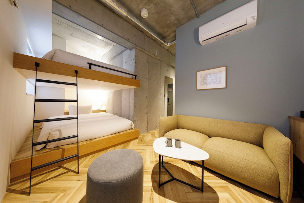 スタンダード ソファー | Hotel Mei 福岡天神