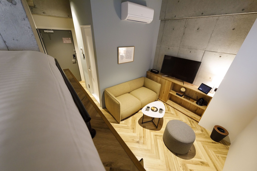 スタンダード ソファー 客室4 | Hotel Mei 福岡天神