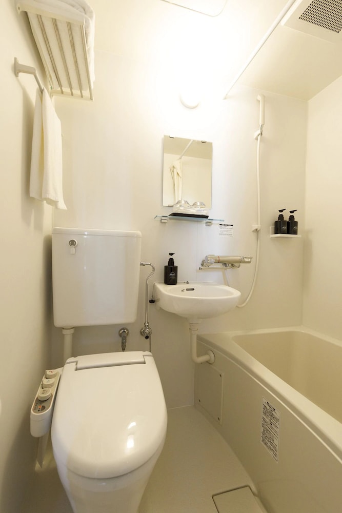 メイ アトリウム 6人 バスルーム0 | Hotel Mei 福岡天神